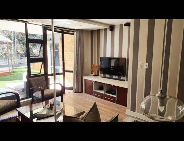 2 BEDROOM PROPERTY TO RENT IN BENMORE